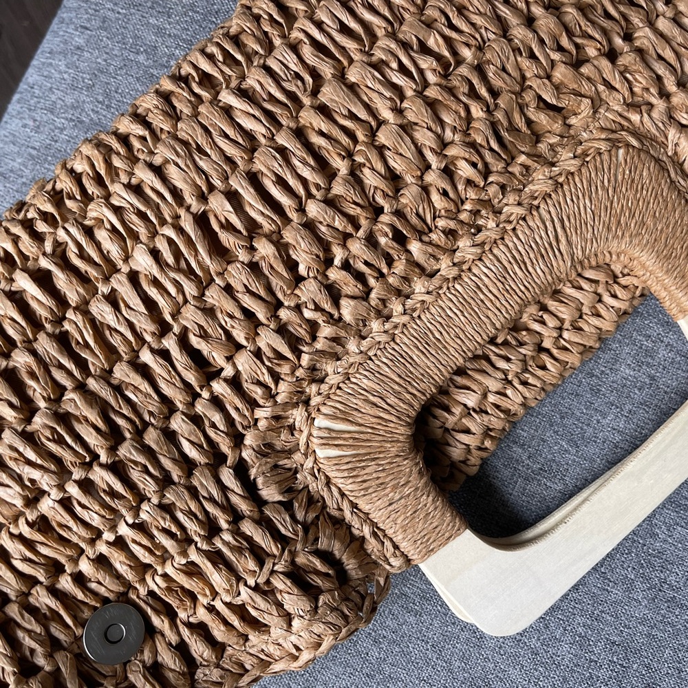 Straw handbag